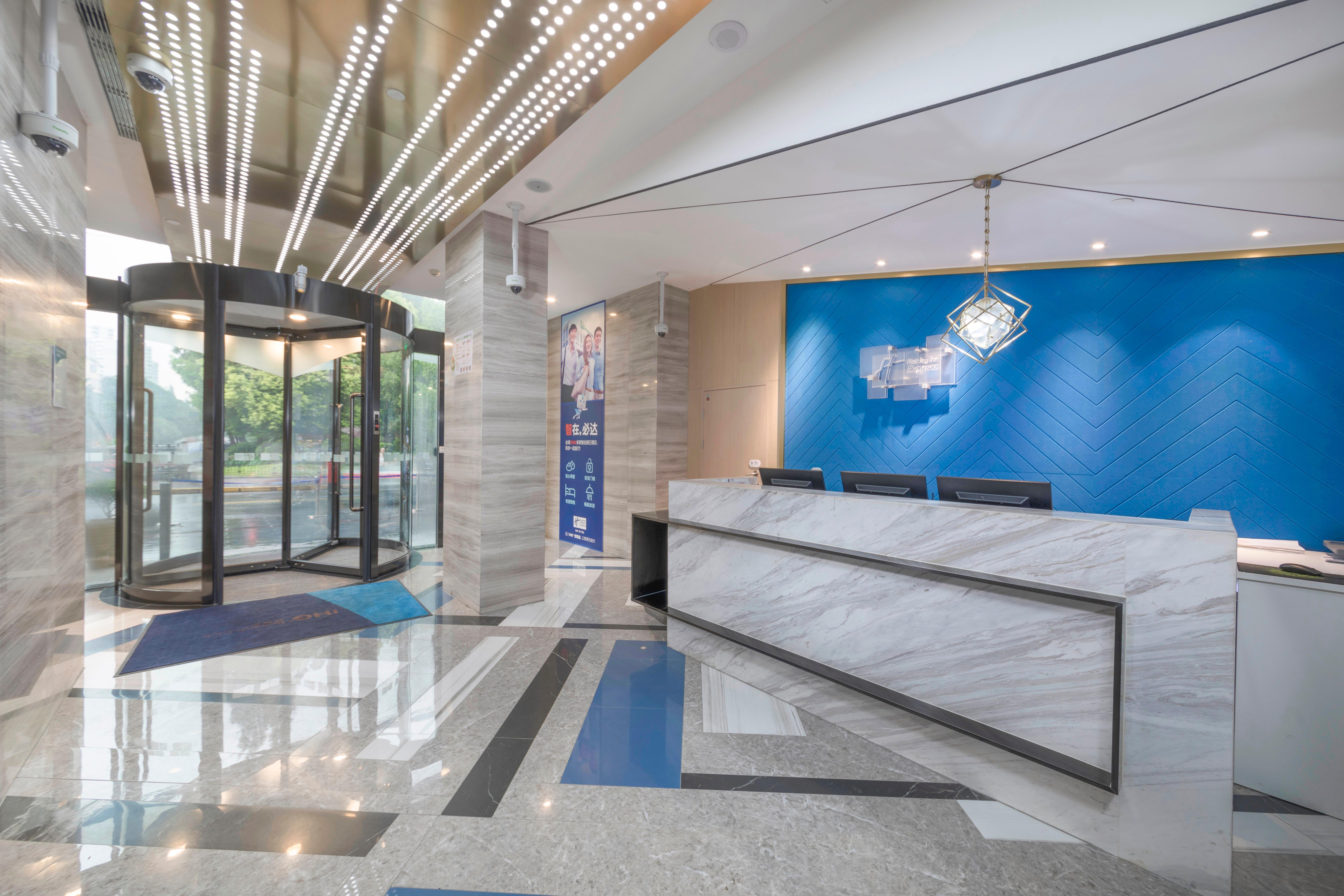 Holiday Inn Express Shanghai Gubei By Ihg Exterior foto